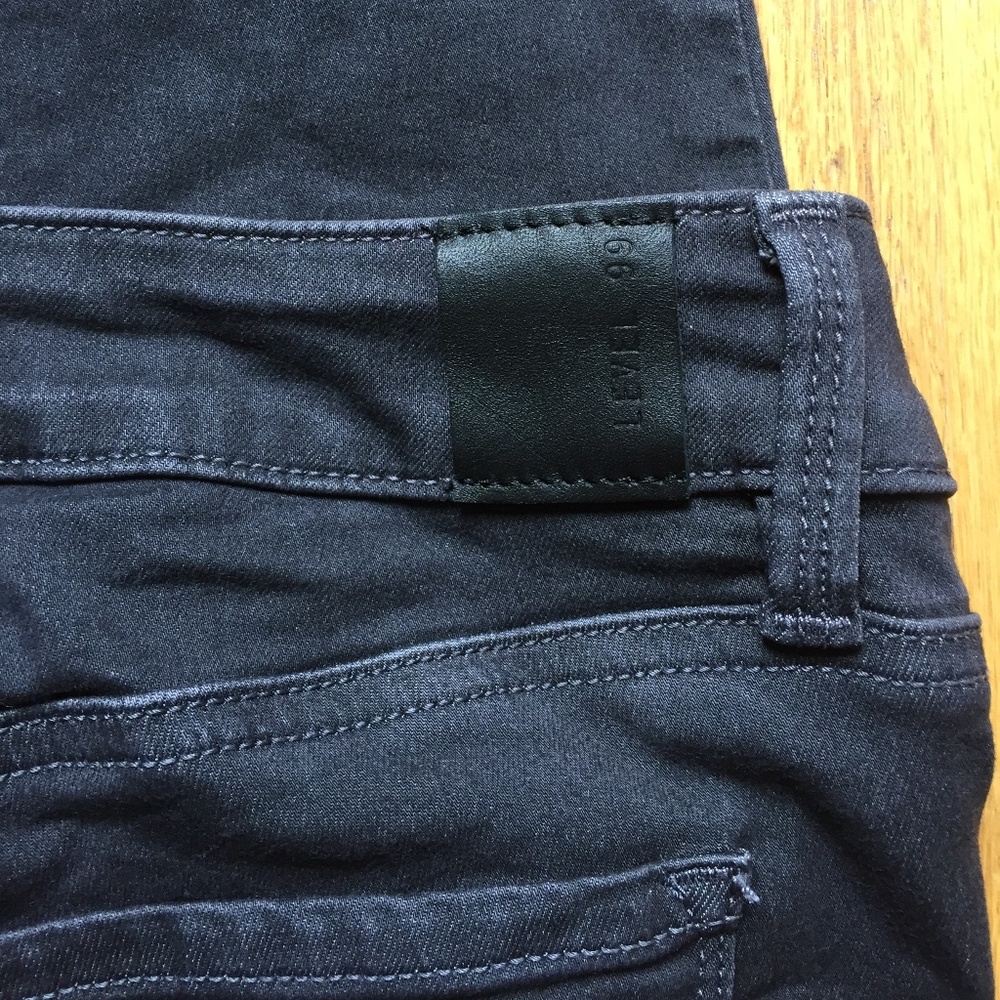 Level 99 Mid Rise Janice Skinny Jeans